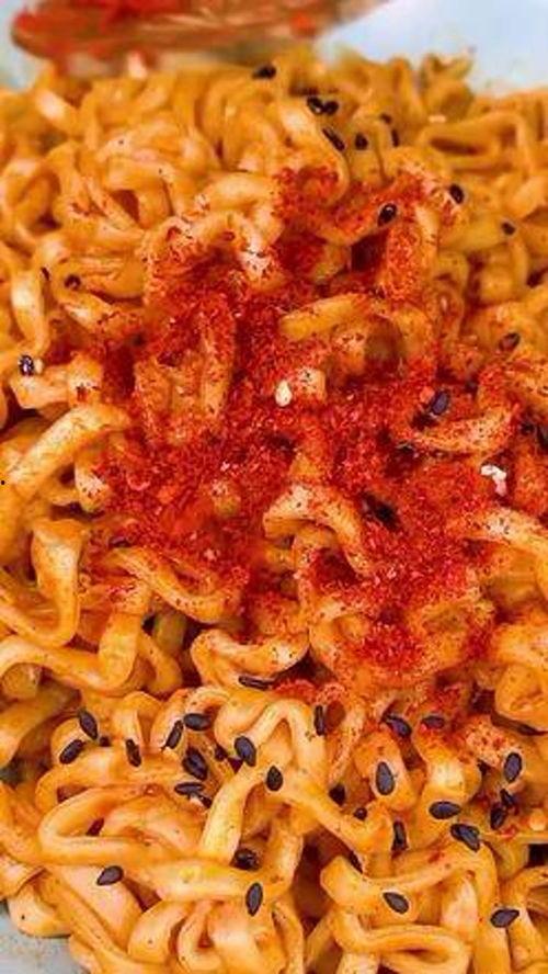 火鸡面的爆料吃法视频,颠覆味蕾的惊喜体验！